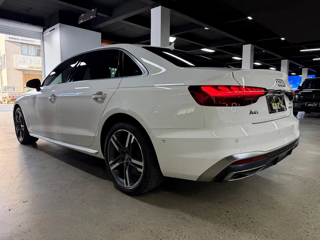 Audi A4L — миниатюра 11