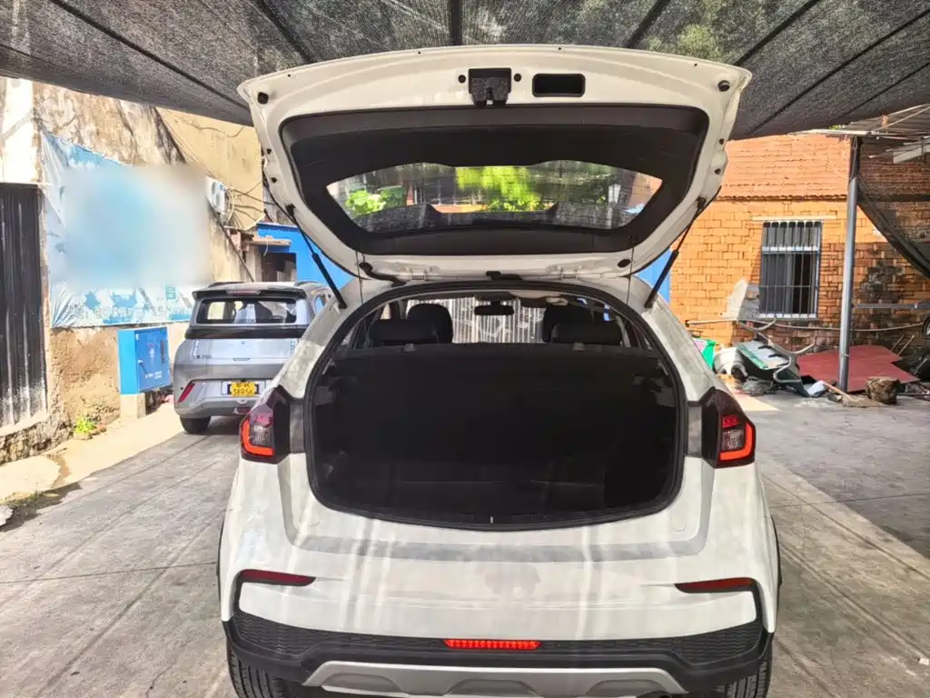 Geely Vision X3 — миниатюра 19