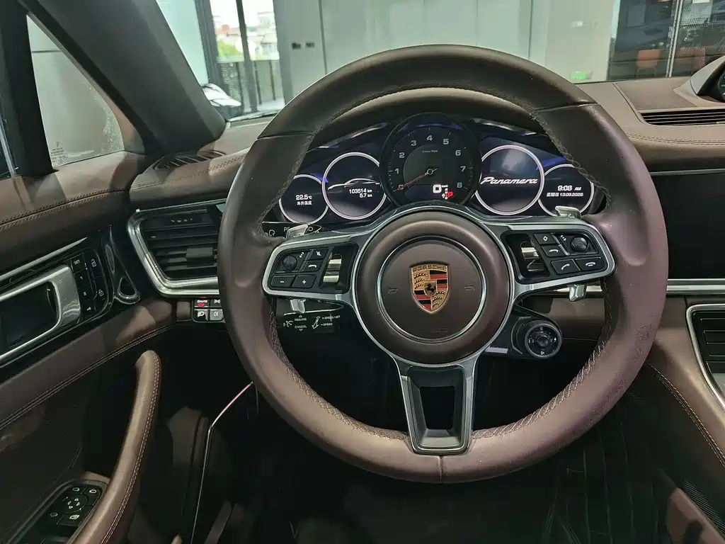Porsche Panamera — миниатюра 6