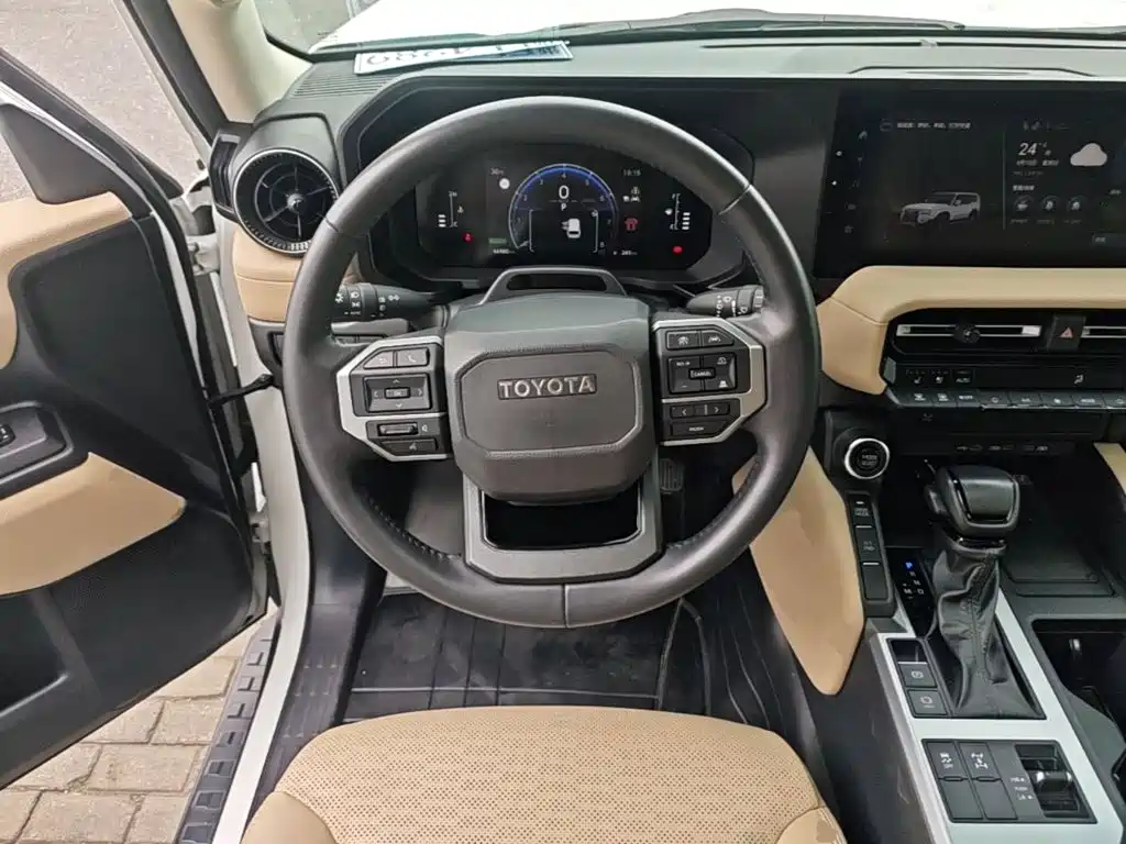 Toyota Prado — миниатюра 11