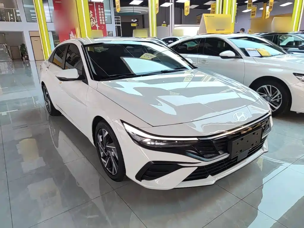 Hyundai Elantra — миниатюра 4