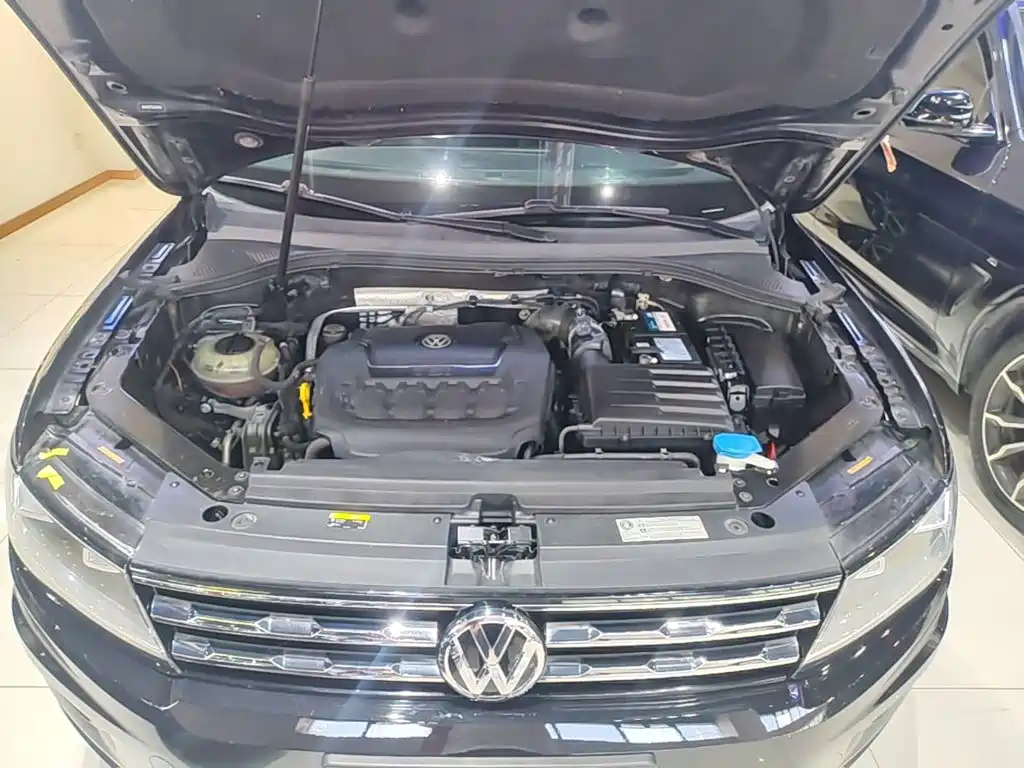 Volkswagen Tiguan L — миниатюра 20