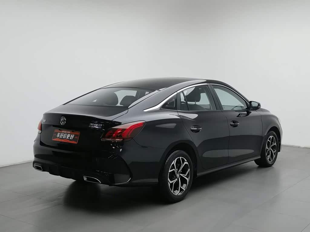 MG MG5 1.5 л 2023 г. Чёрный, пробег 13600 км