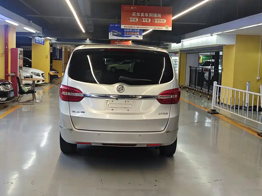 Buick GL8 2017 25S Luxury V
