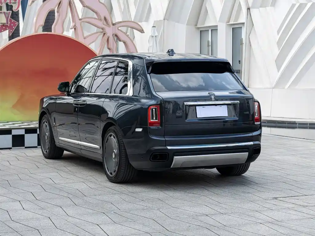 ROLLS-ROYCE CULLINAN