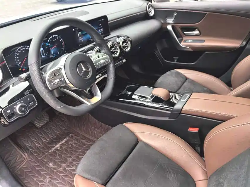 Mercedes-Benz A-Class — миниатюра 7
