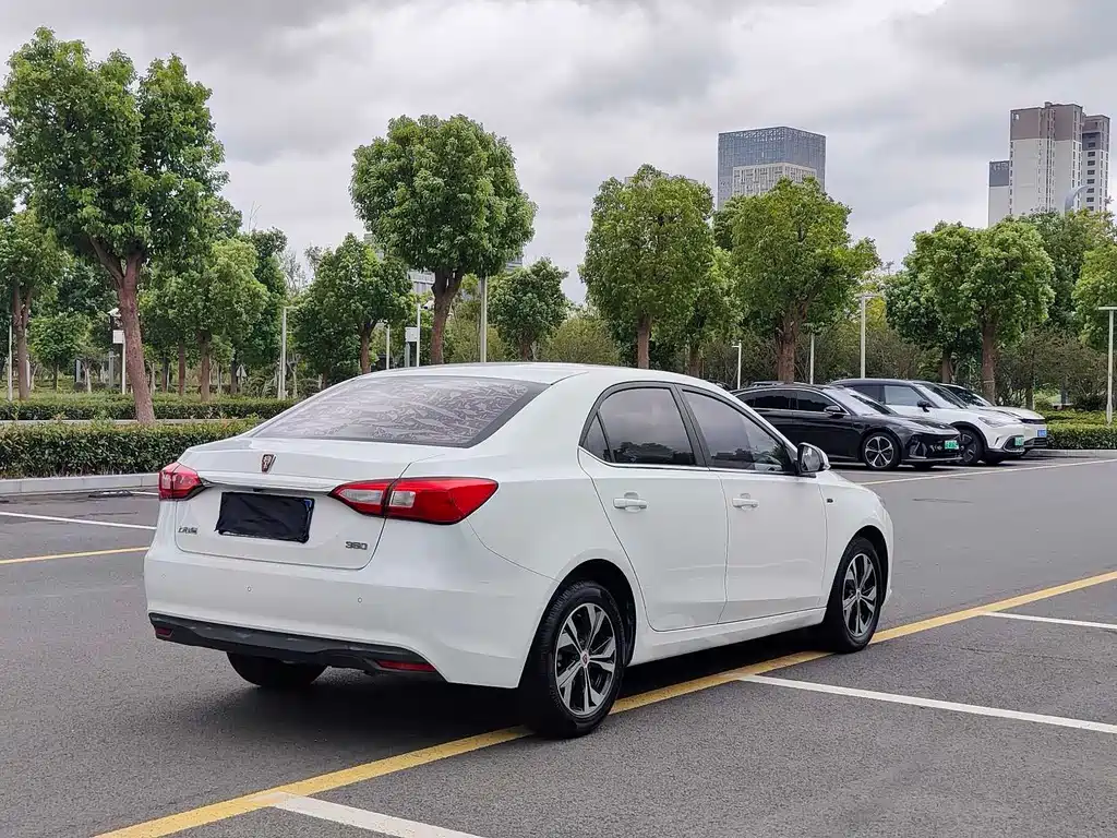 Roewe 360 — миниатюра 7