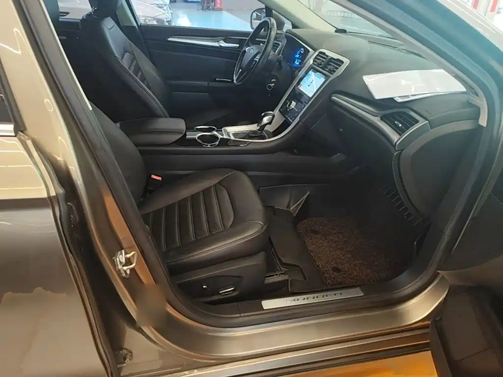 Ford Mondeo — миниатюра 25
