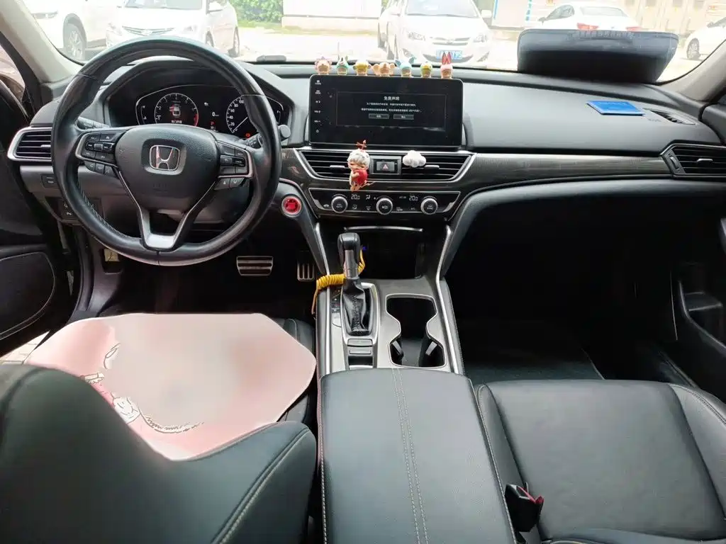 Honda Accord — миниатюра 13