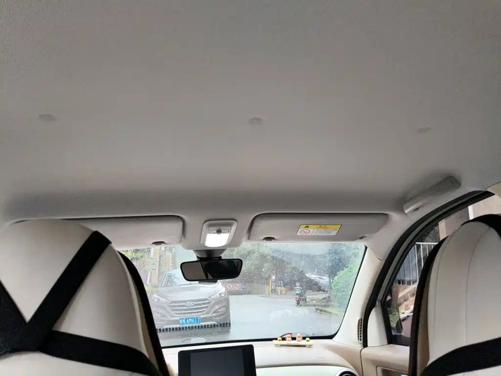 Wuling MINIEV — миниатюра 19