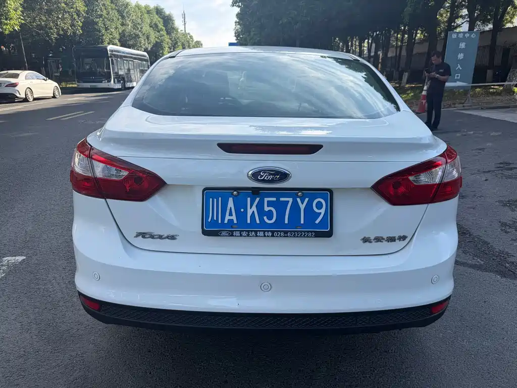 Ford Focus — миниатюра 6