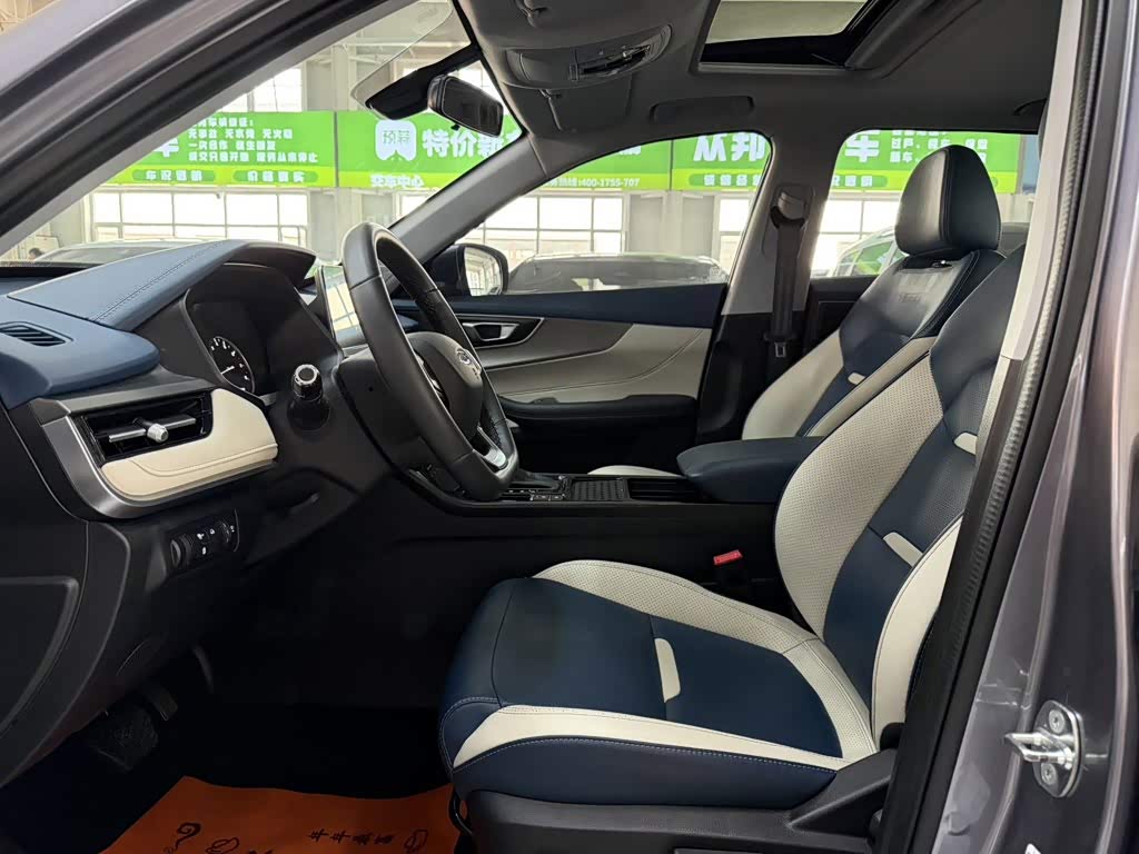 CHERY Tiggo 5x 1.5 л 2024 г. Серебристо-серый, пробег 50000 км