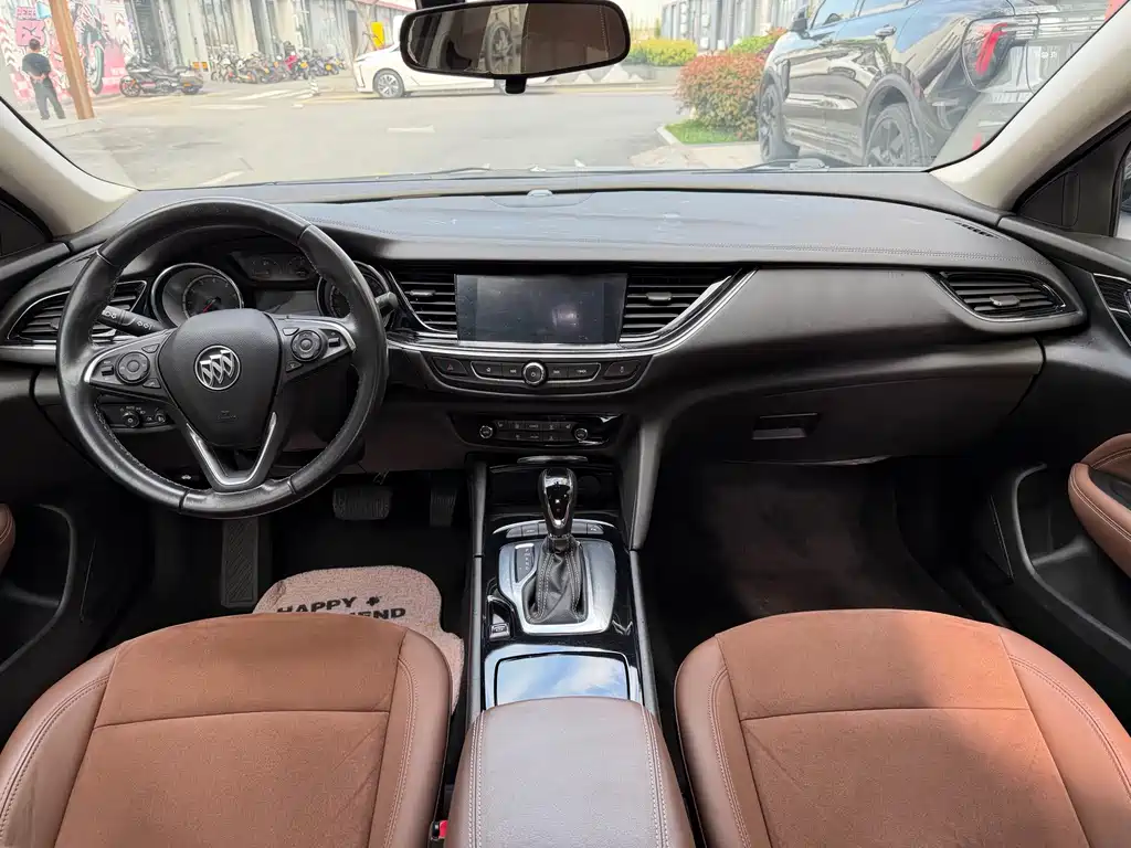 Buick Regal — миниатюра 13