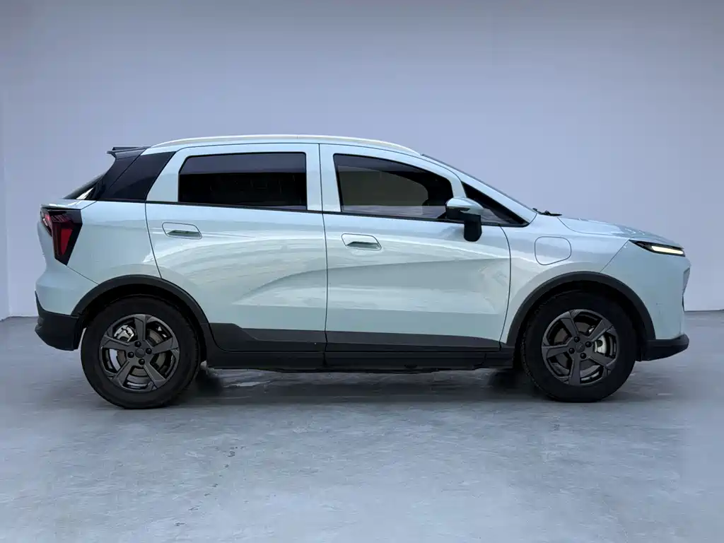 Geely E Firefly E 2022 401KM 4 мест