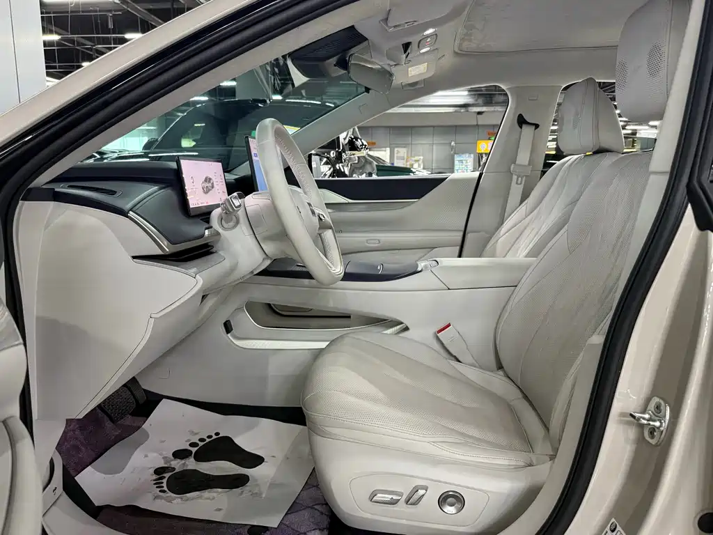 Buick Electra L7 — миниатюра 8