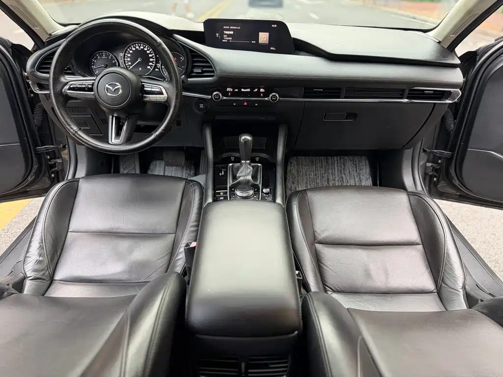 Mazda 3 Axela — миниатюра 5