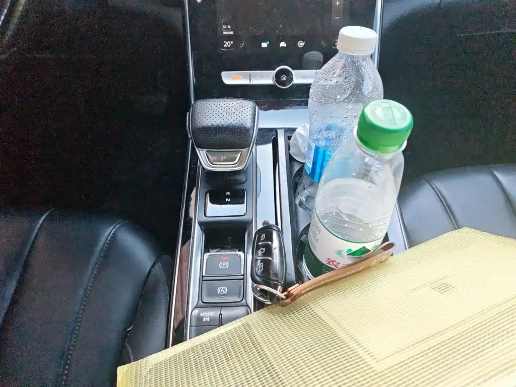 Roewe RX5 MAX — миниатюра 15