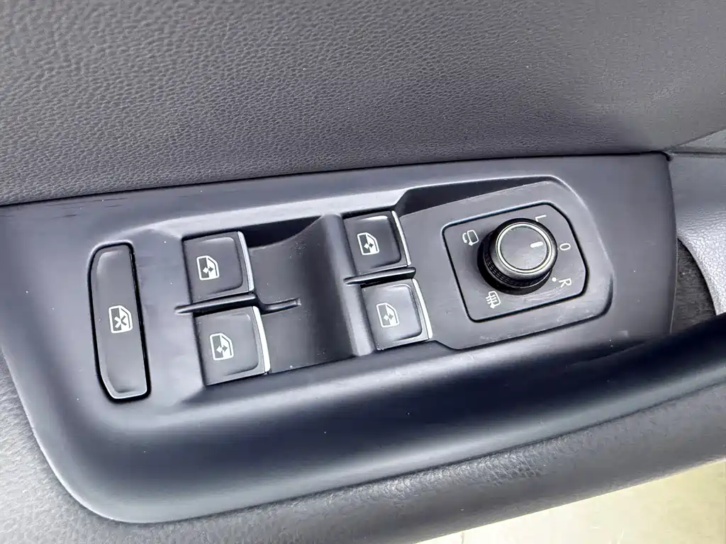 Volkswagen CC — миниатюра 27