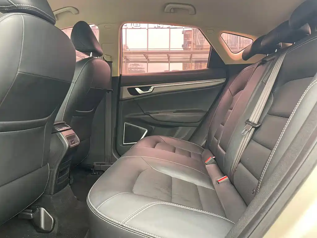 GEELY AUTOMOBILE EMGRAND GS