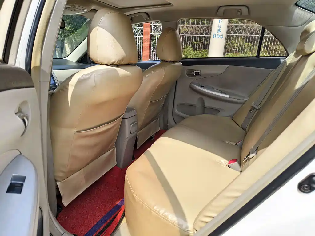 Toyota Corolla — миниатюра 10