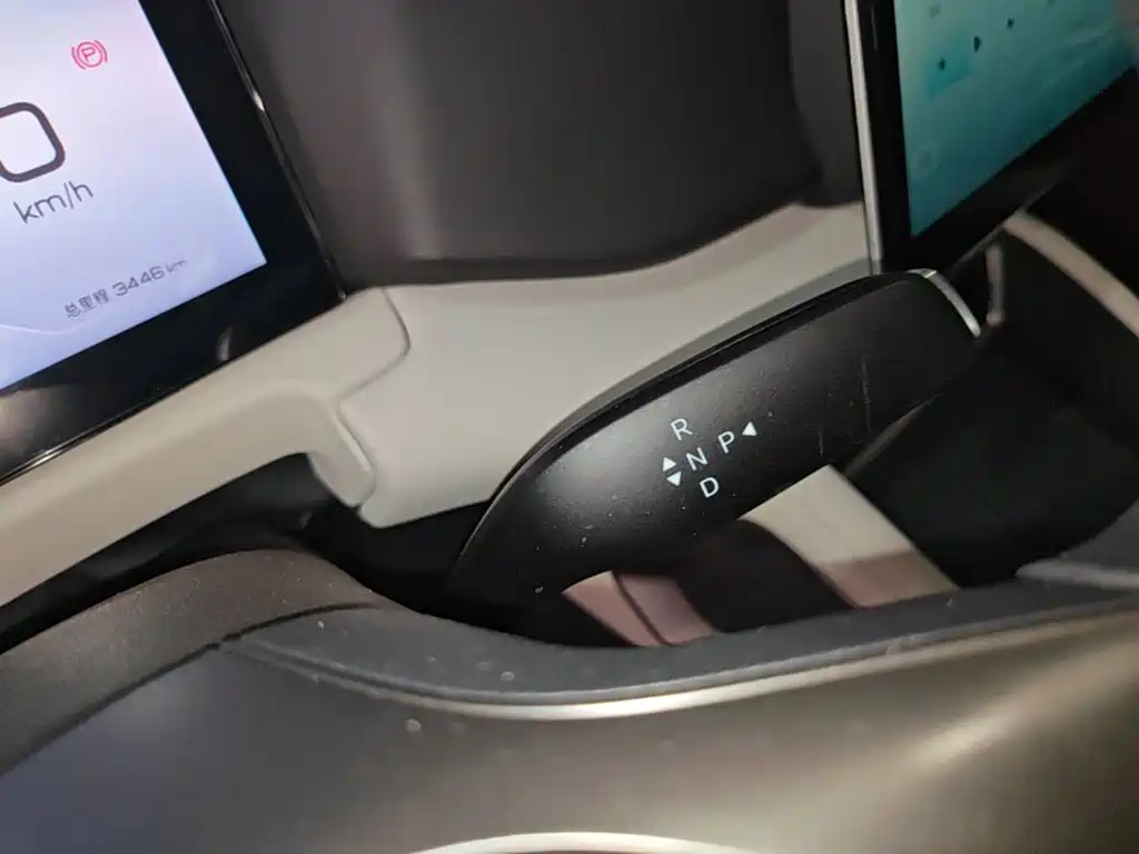 BYD Yuan UP — миниатюра 14