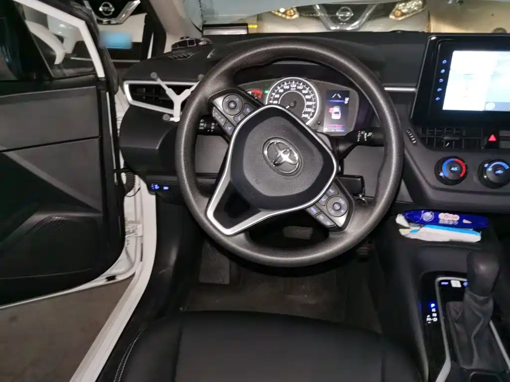 Toyota Corolla — миниатюра 6