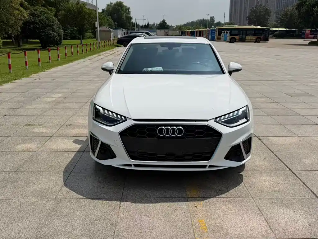 Audi A4L — миниатюра 2