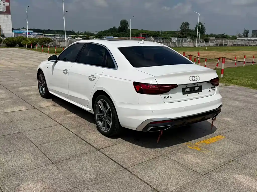Audi A4L — миниатюра 7
