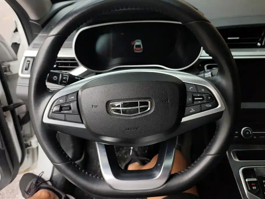 Geely Emgrand — миниатюра 15
