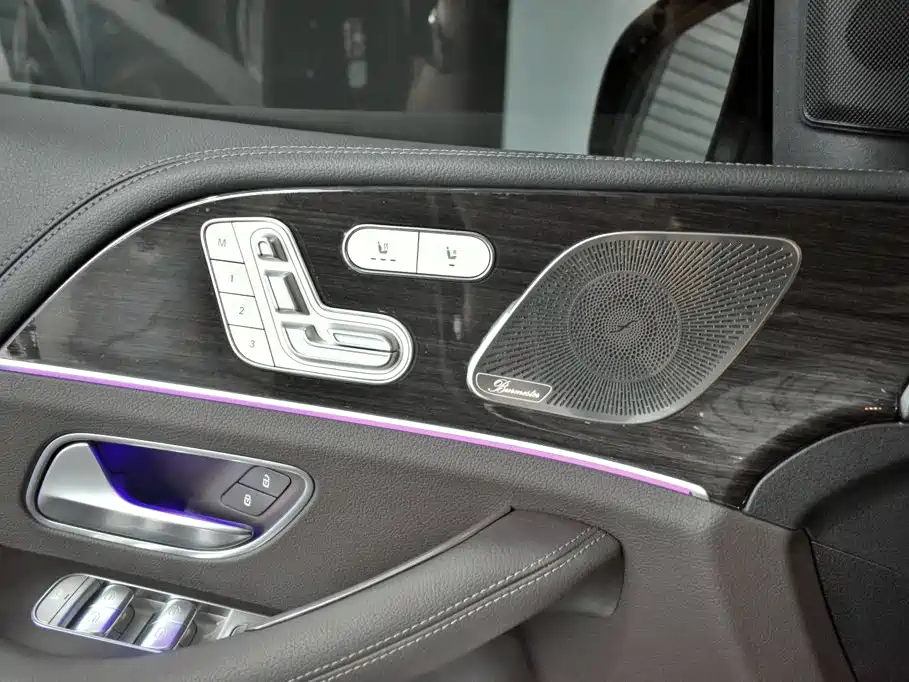 Mercedes-Benz GLS — миниатюра 7