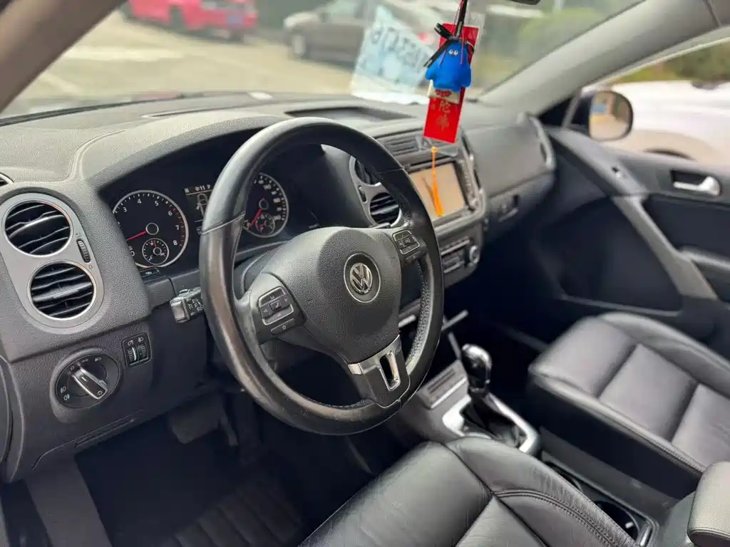 Volkswagen Tiguan 2013 1.8TSI AT