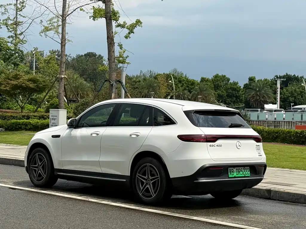 Mercedes-Benz EQC — миниатюра 17