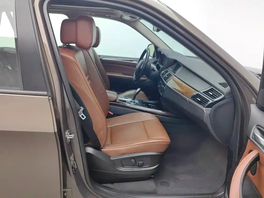 BMW X5 (Import) — миниатюра 22