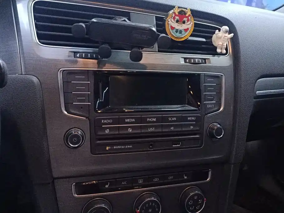 Volkswagen Golf — миниатюра 13