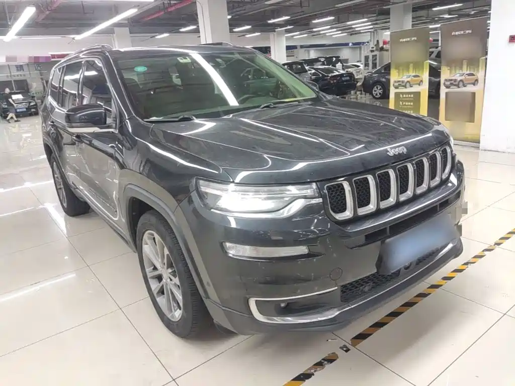 Jeep Grand Commander — миниатюра 4