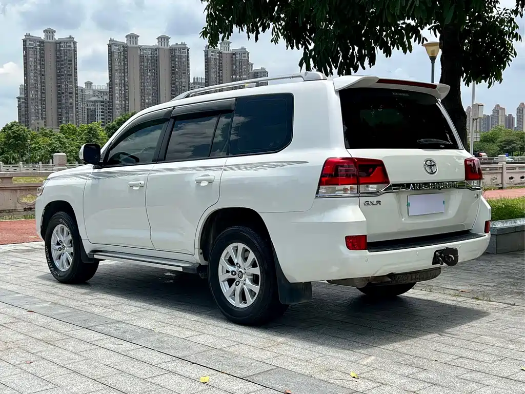 Toyota Land Cruiser — миниатюра 9