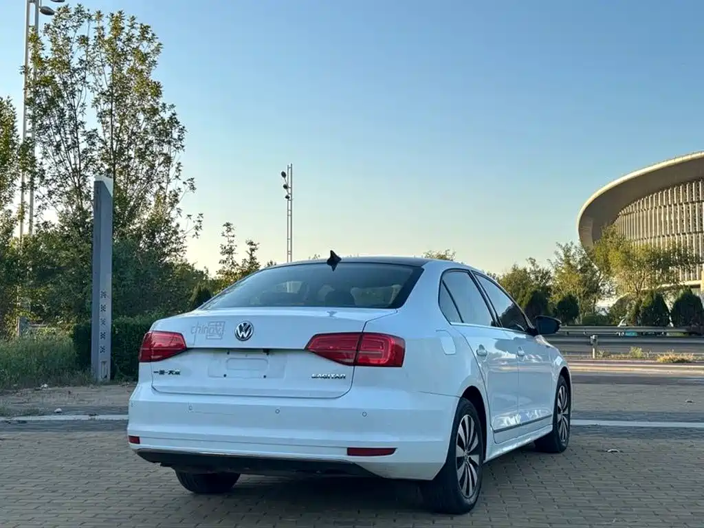 Volkswagen Sagitar — миниатюра 4