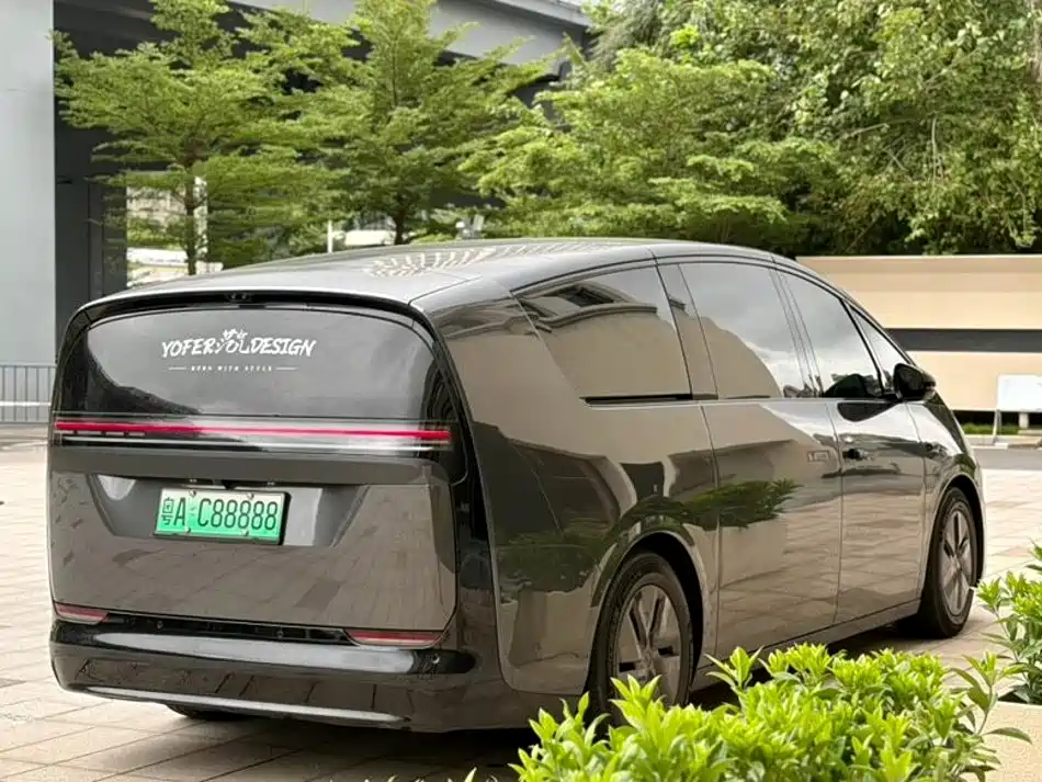 Li Auto Li MEGA — миниатюра 7