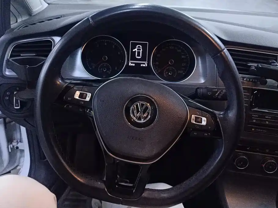 Volkswagen Golf — миниатюра 15