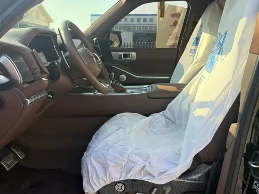 TANK TANK 700 NEW ENERGY