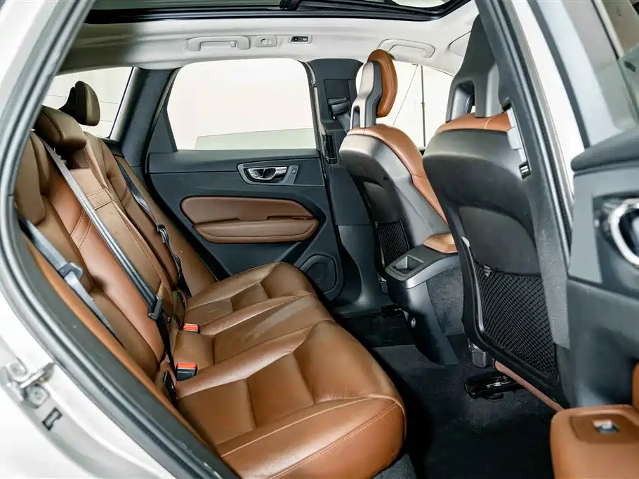 Volvo XC60 — миниатюра 20