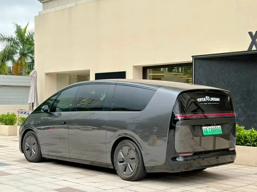 Li Auto Li MEGA — миниатюра 9