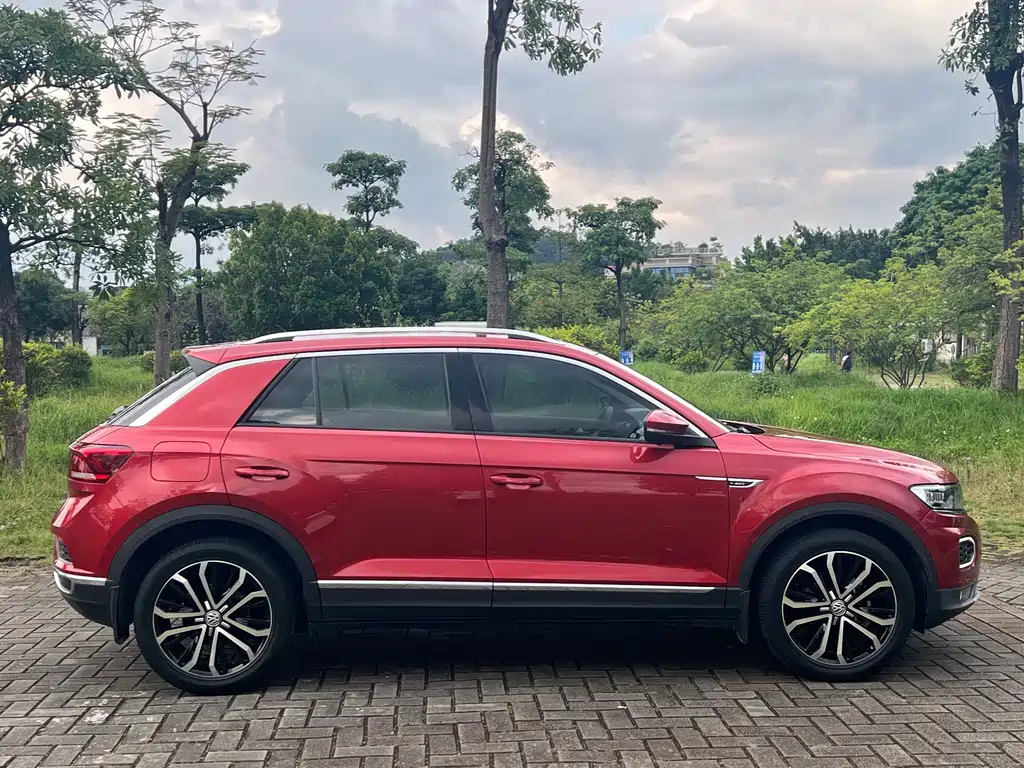 Volkswagen T-Roc — миниатюра 4