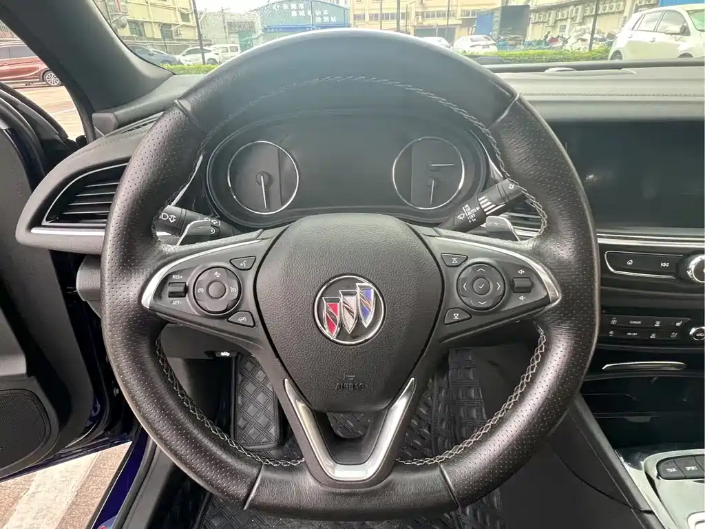 Buick Regal — миниатюра 11