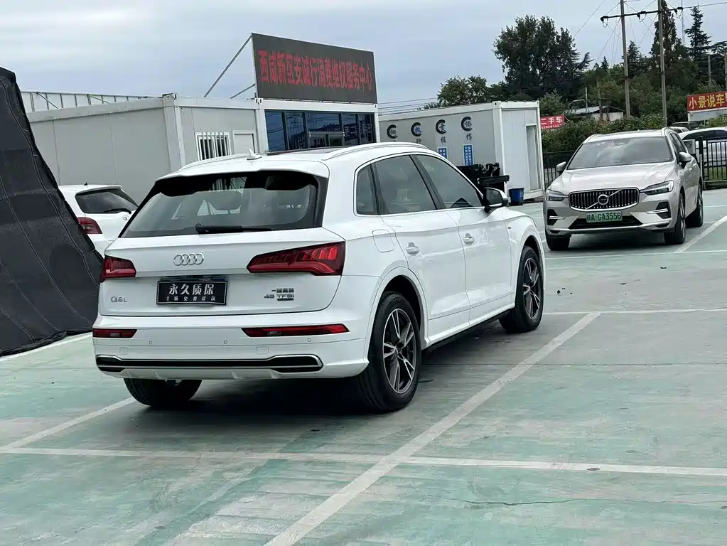 Audi Q5L — миниатюра 24
