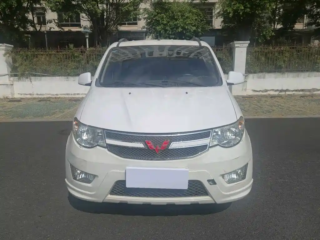 Wuling Hongguang — миниатюра 2