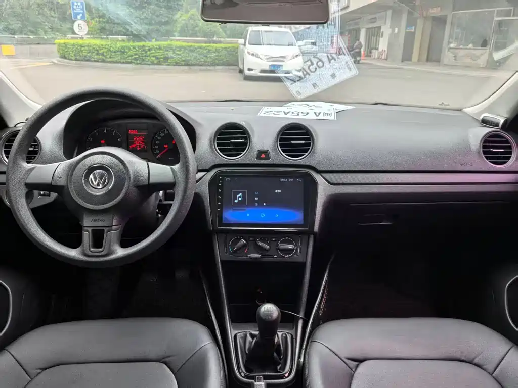 Volkswagen Jetta — миниатюра 6