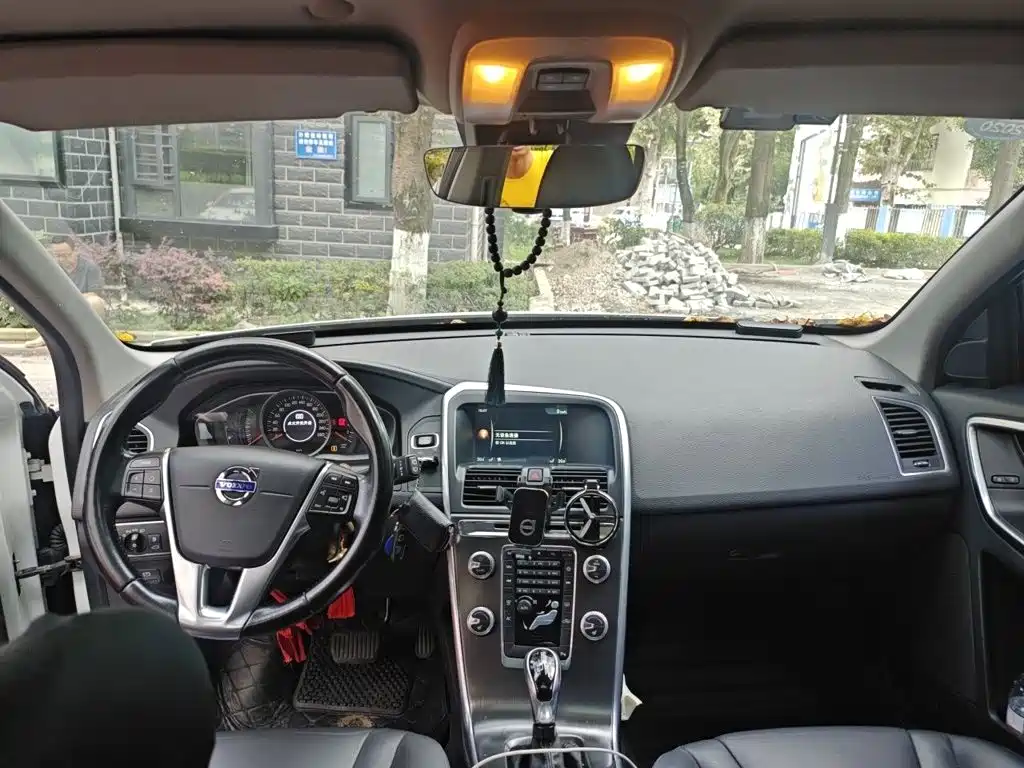 Volvo XC60 (Import) — миниатюра 13