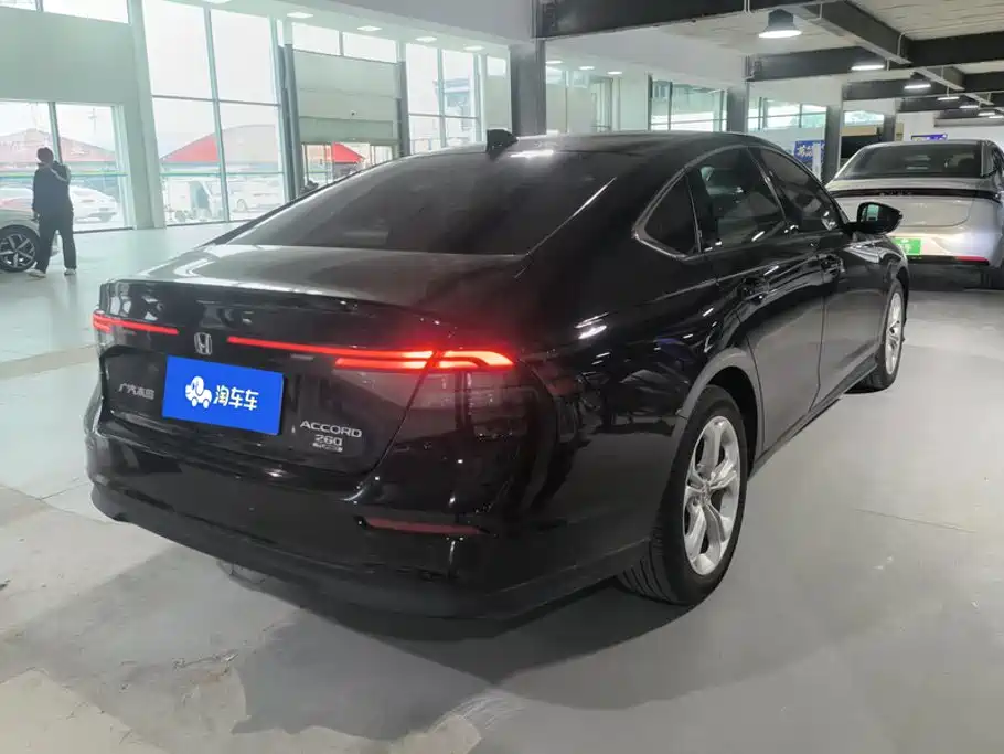 Honda Accord — миниатюра 3