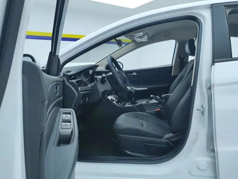 Chery Arrizo 5 — миниатюра 9